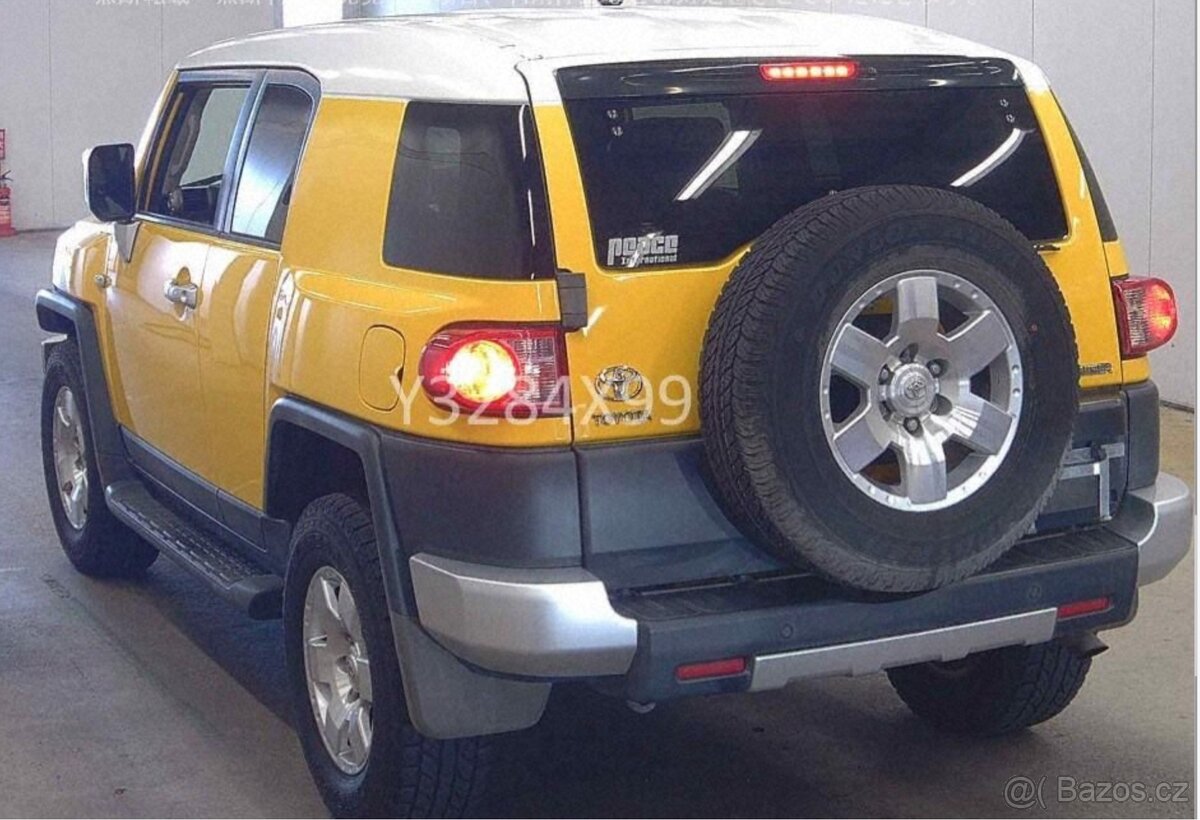 4x Toyota FJ Cruiser - 19