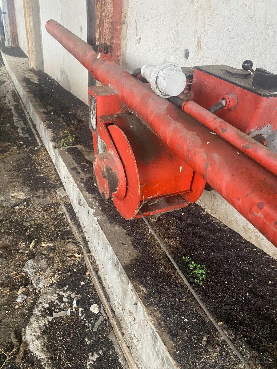 Pracovní plošina Stros - 19