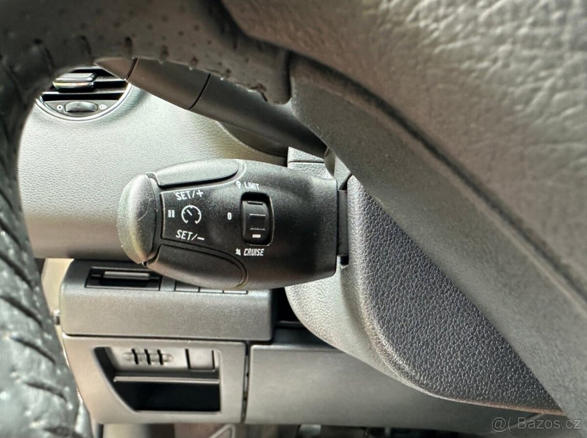 Prodáme Peugeot 3008 1.6Thp 115kw - 19