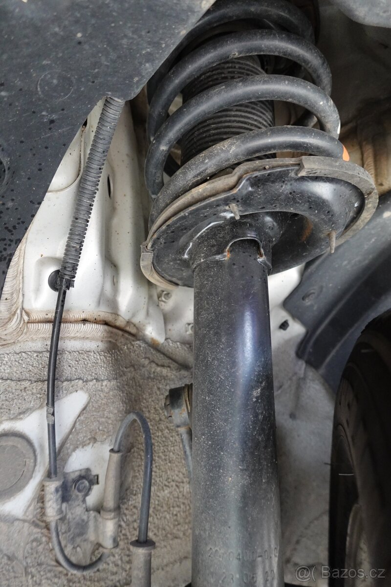 Kia Sorento 2.2 CRDI 145kw automat 4x2 7míst 2013 - 19