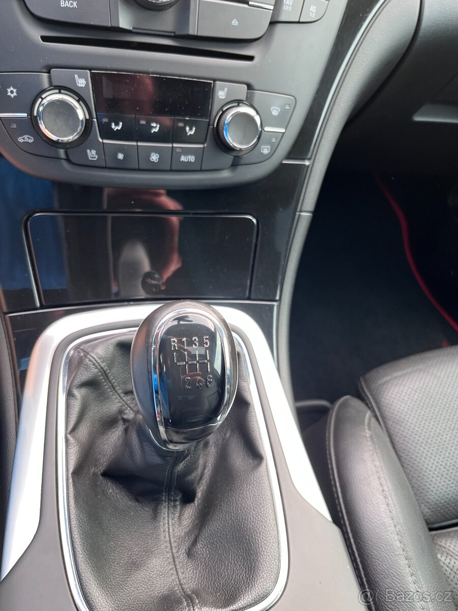 Opel Insignia 2.8T 4x4 LPG R.V.2010 - 19