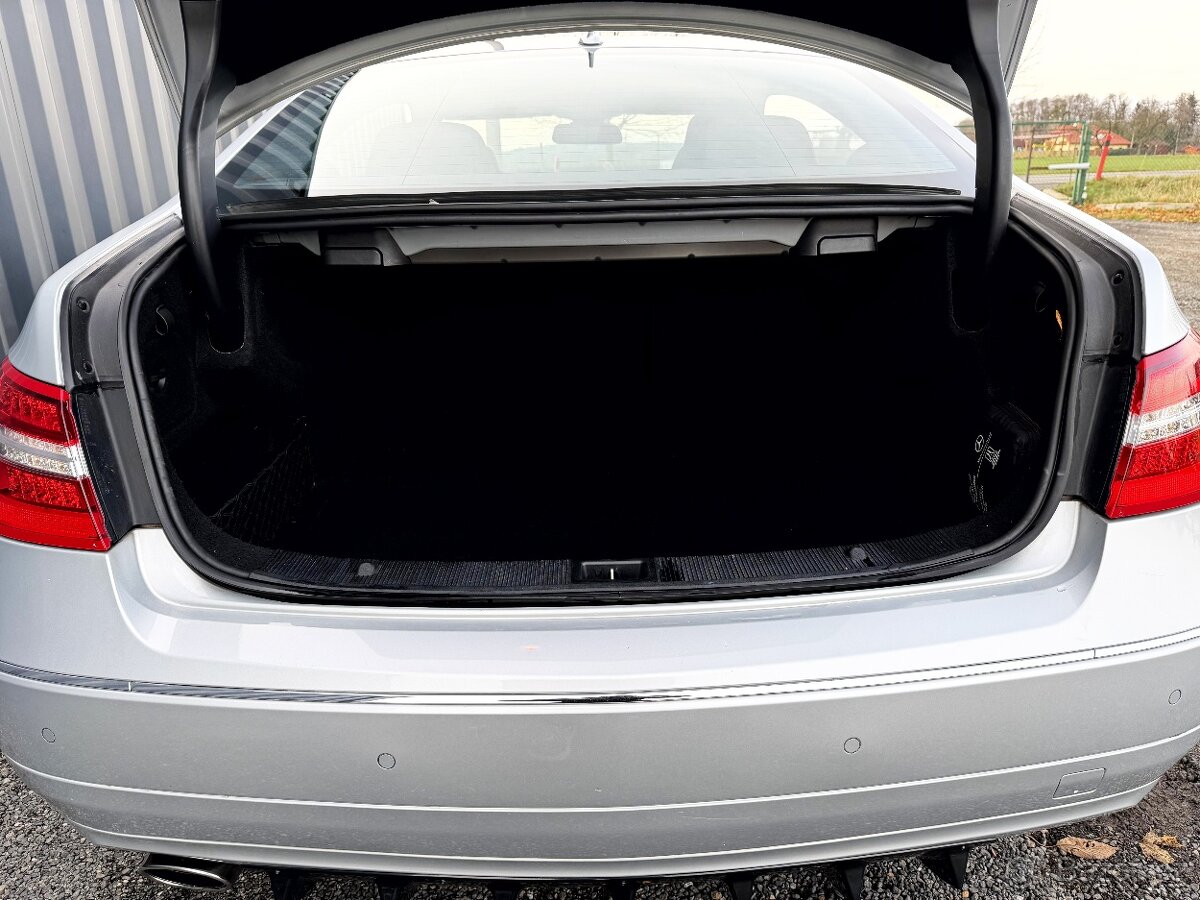 MERCEDES-BENZ E KUPÉ, 2.2 CDi 125kW, automat, krásný stav - 19