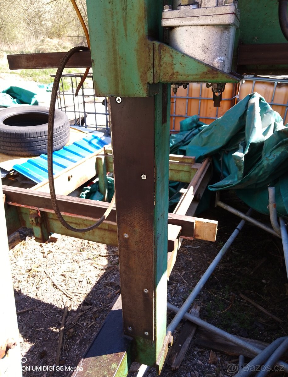 Kmenová pásová pila Lignotech - 19