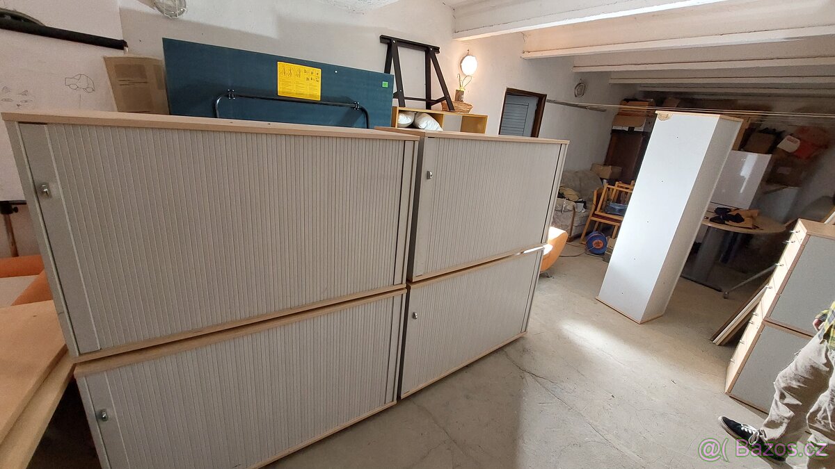 Kancelářský nábytek - 19