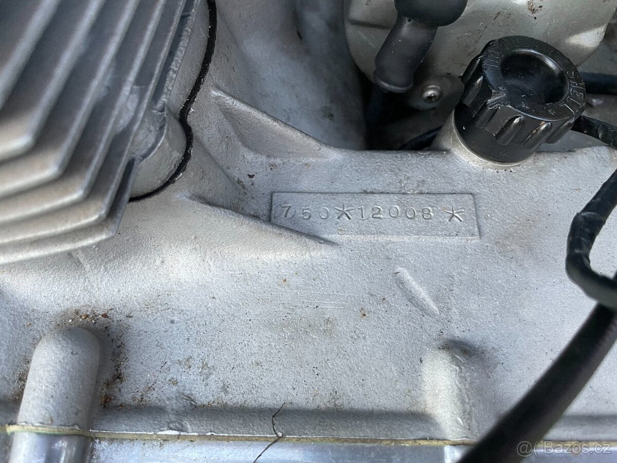 Laverda 750 SFC Replica - 19