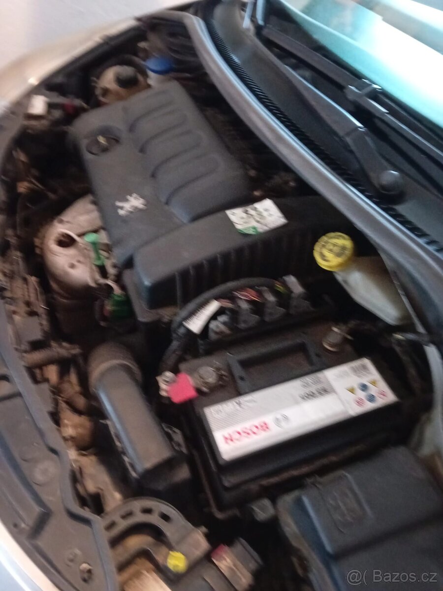 Peugeot 207 - 19