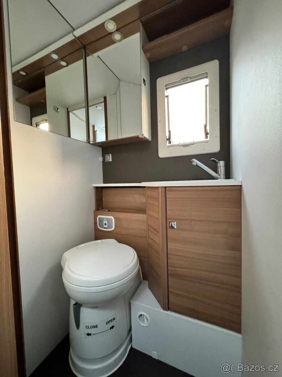 Adria,Matrix 670,160ps,022,5 osob,9st.automat,CR,remis,super - 19