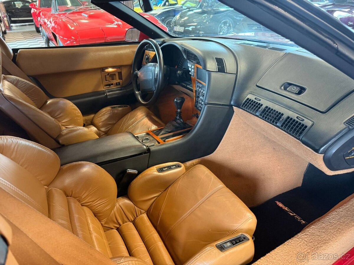 Chevrolet Corvette C4 ZR1 z roku 1990 - 19