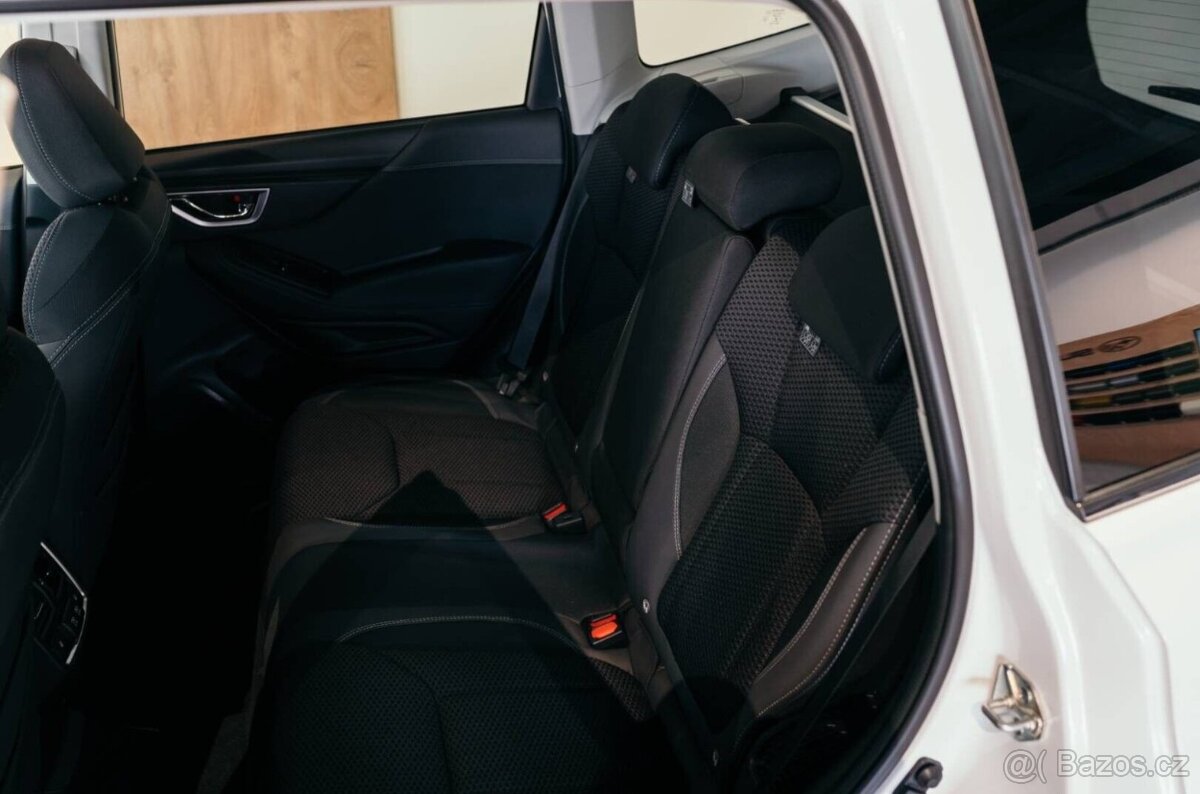 Subaru Forester 2.0i mHEV Style X-Tra Lineartronic - 19