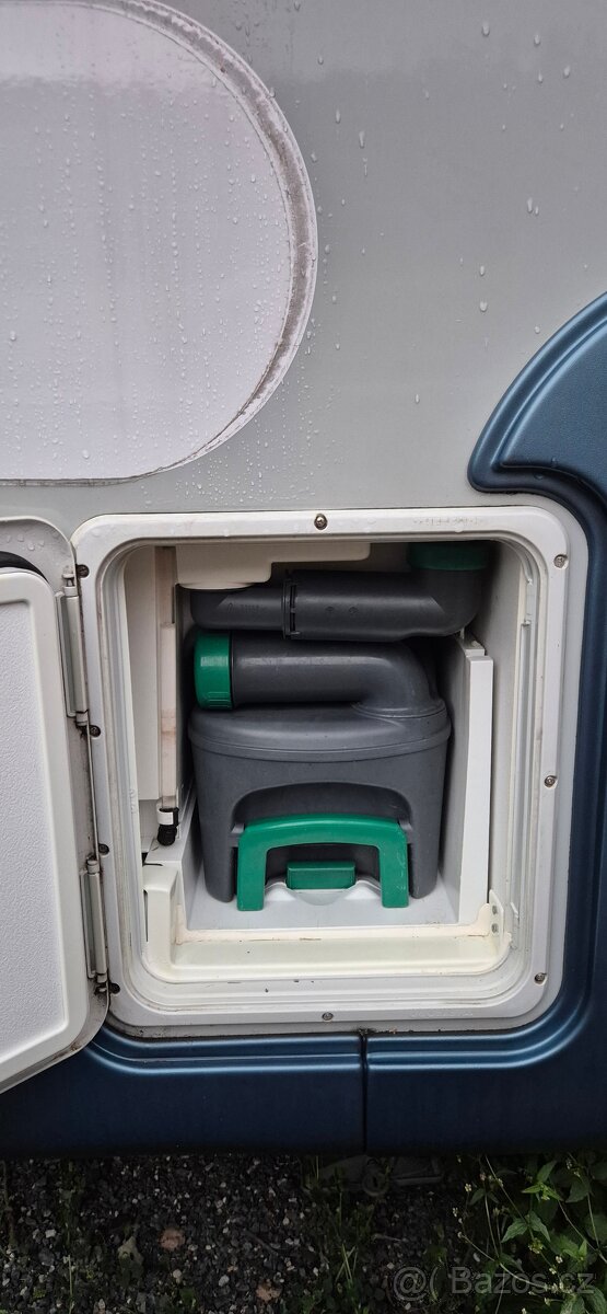 Adria Action - obytný přívěs - 19