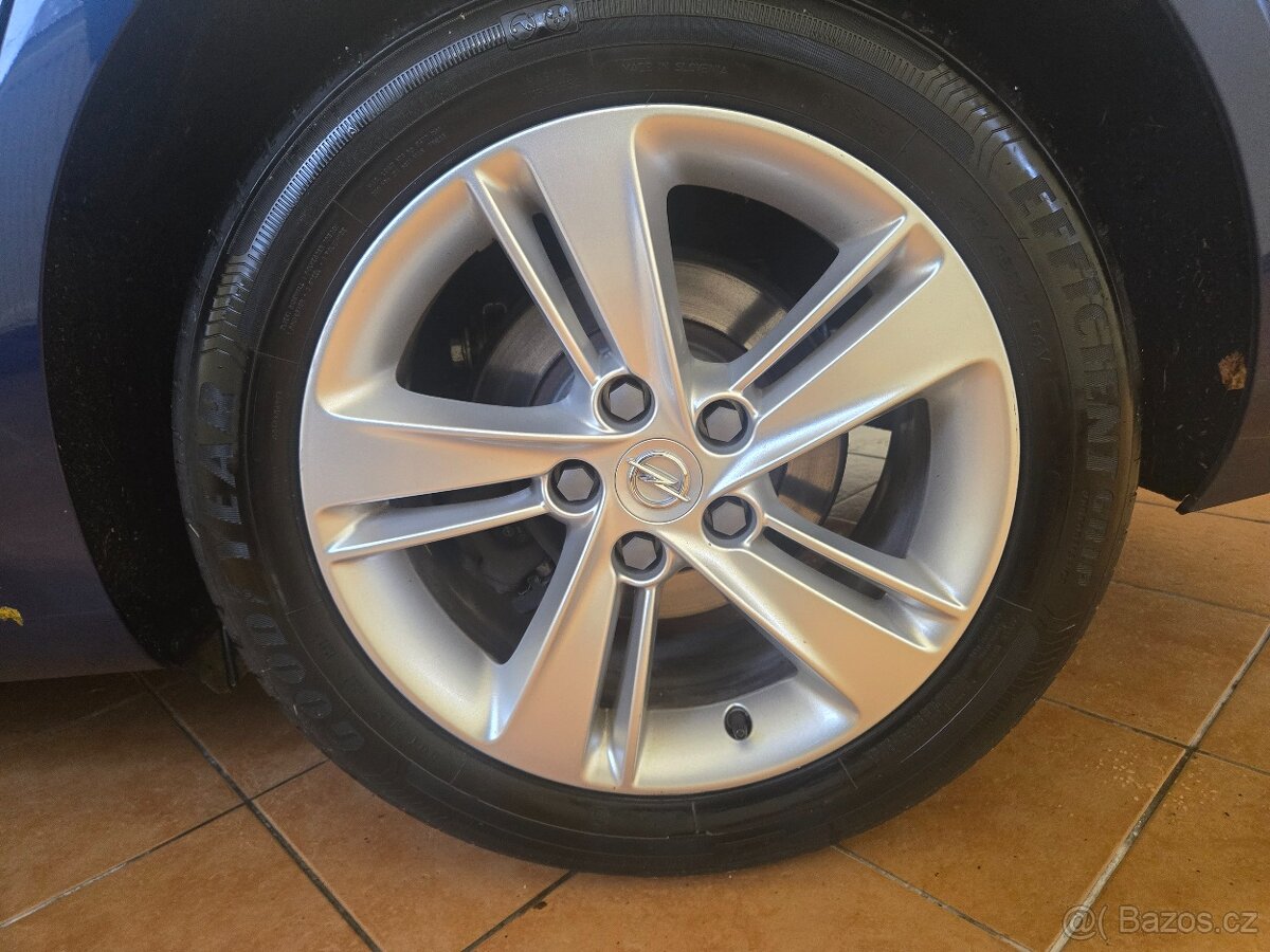 Opel insignia B Business Alcantara, memory černá stropnice - 19