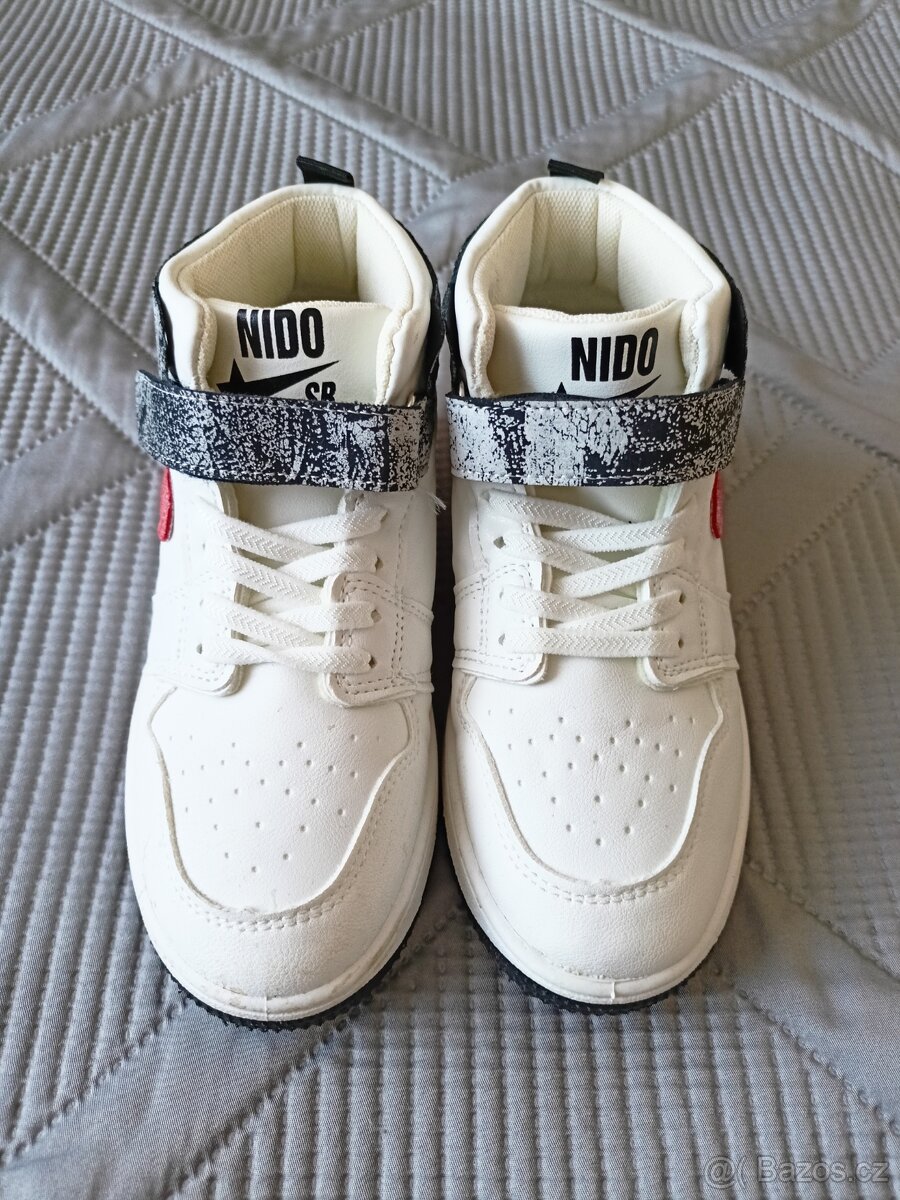 Nové dětské kotníkové tenisky, vel.34 - 19