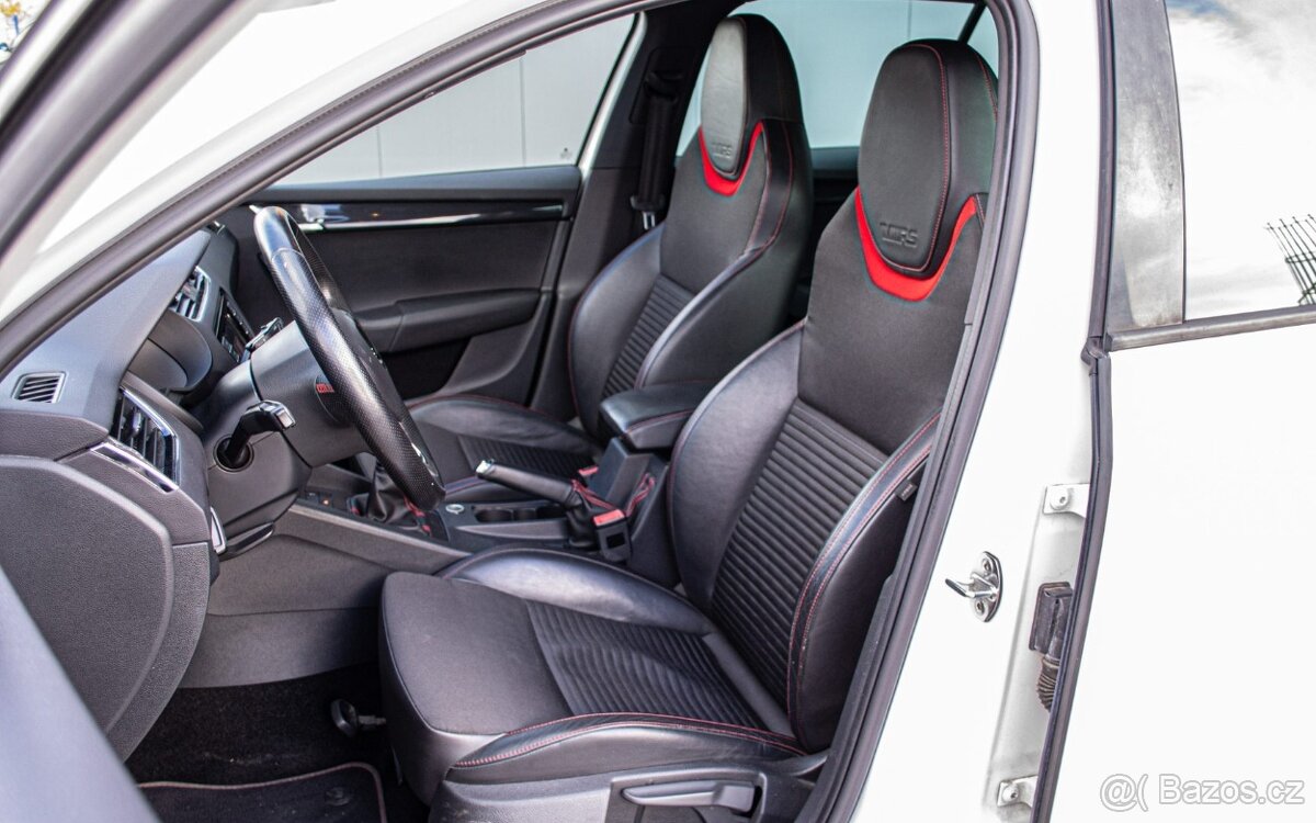 Škoda Octavia 3 Combi 2.0 TDI DPF RS - 19