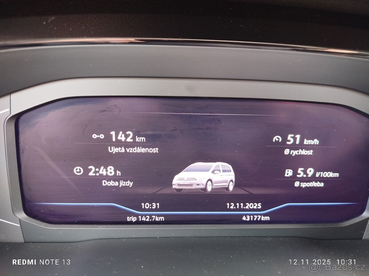 VW Touran 1.5 TSI DSG 7 míst - 19