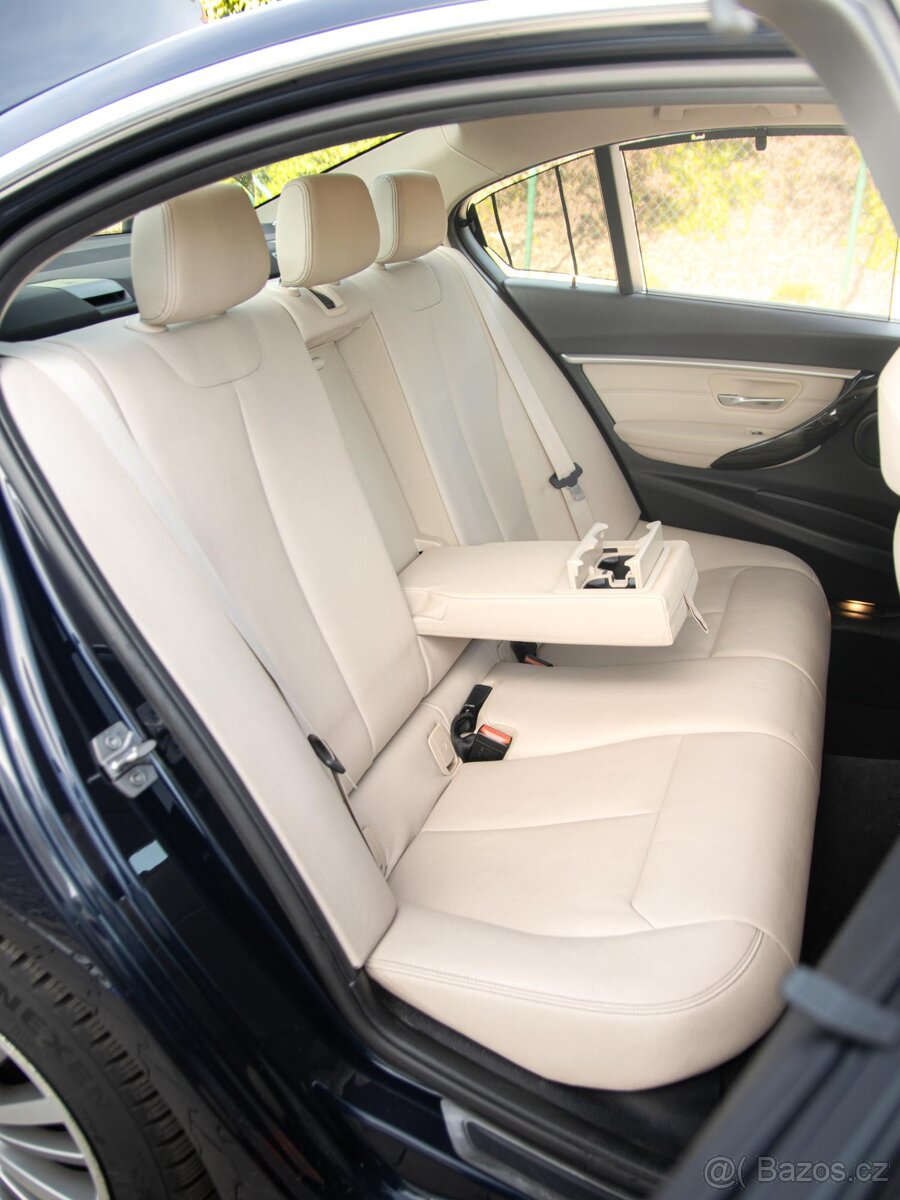 BMW Řada 3, 330d 190kW xDrive LuxuryLine - 19