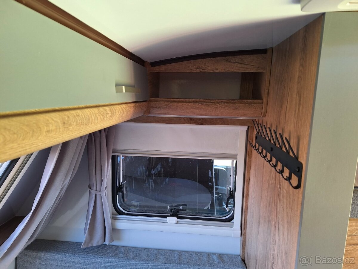 Karavan Niewiadów NEW SPORT 4 - 19