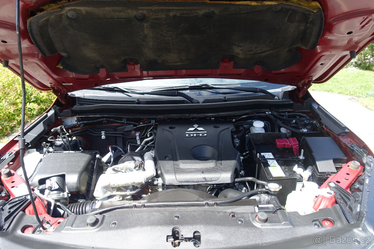 Mitsubishi L200 2.3 DI-D 4WD INTENSE,110kW M6 - ZÁNOVNÝ STAV - 19