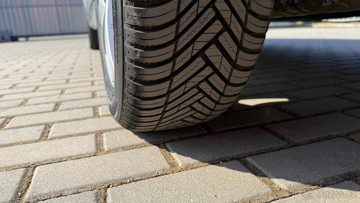 Škoda Fabia //1.2TSi//63kW//STYLE PLUS//128TKM//SERVIS// - 19