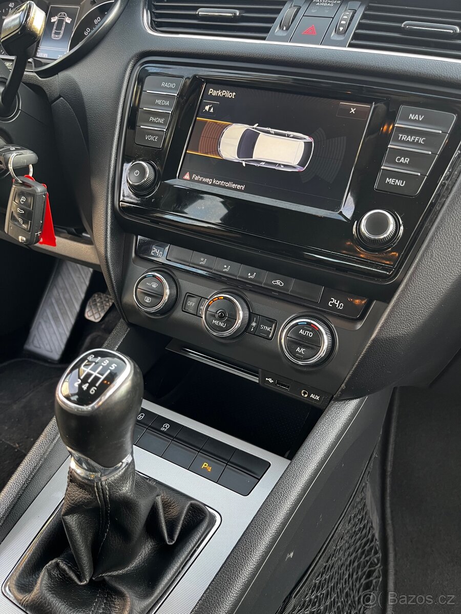 Škoda Octavia 3 - 19