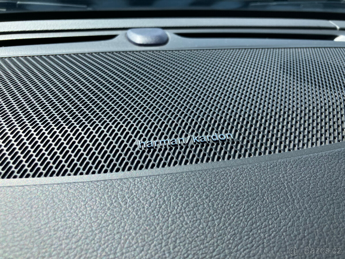 VOLVO V90 B4 145 KW 4X4 TAŽNÉ - 19