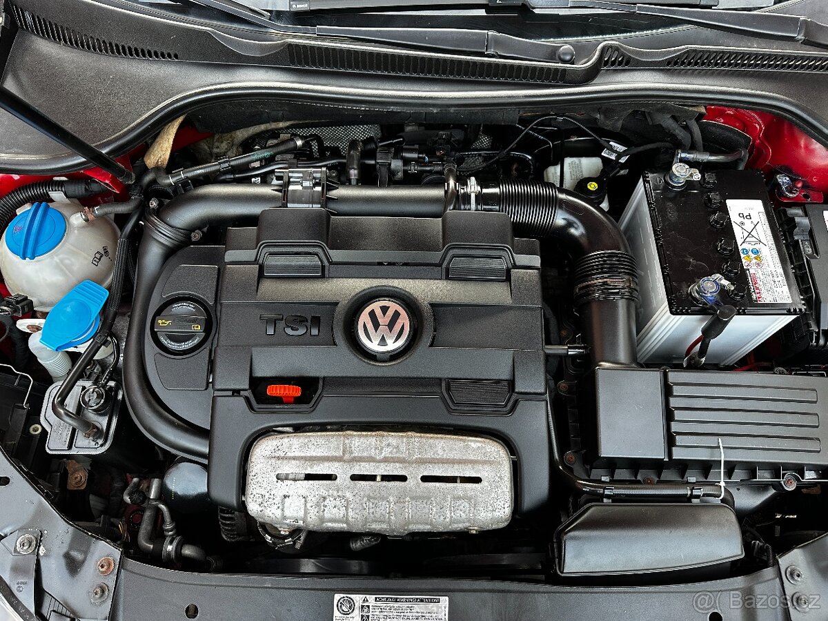 Volkswagen Golf 1.4 TSI 118kW DSG Highline ALU R17 Alcantara - 19