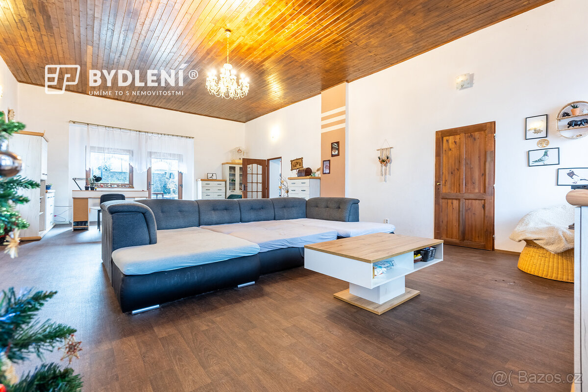 Prodej rodinného domu 339m² s pozemkem 3507m² - 19