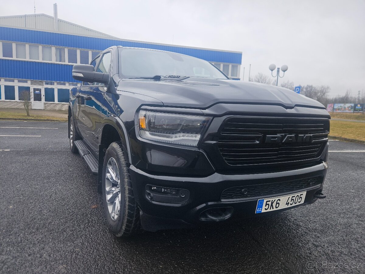 Dodge Ram 1500 5.7 V8 Hemi Crew Cab r.v.2022 - 19