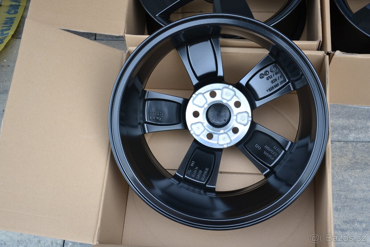 Škoda Kamiq/Scala,S.Arona– NOVÉ 16 originál Alu disky 6x16,E - 19