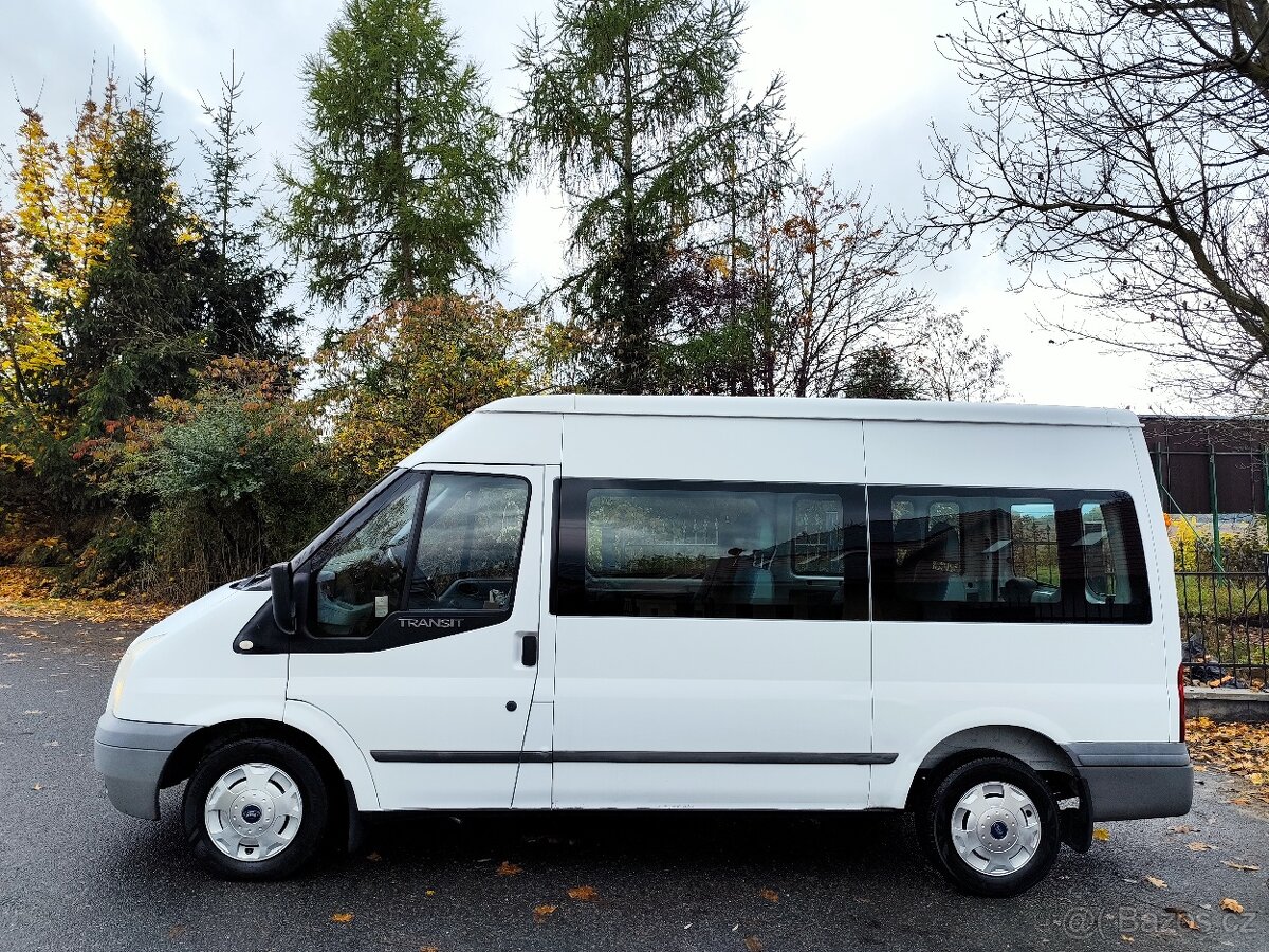 - rezervace - Ford Transit 2.2TDCi rok 2013 9.míst - 19