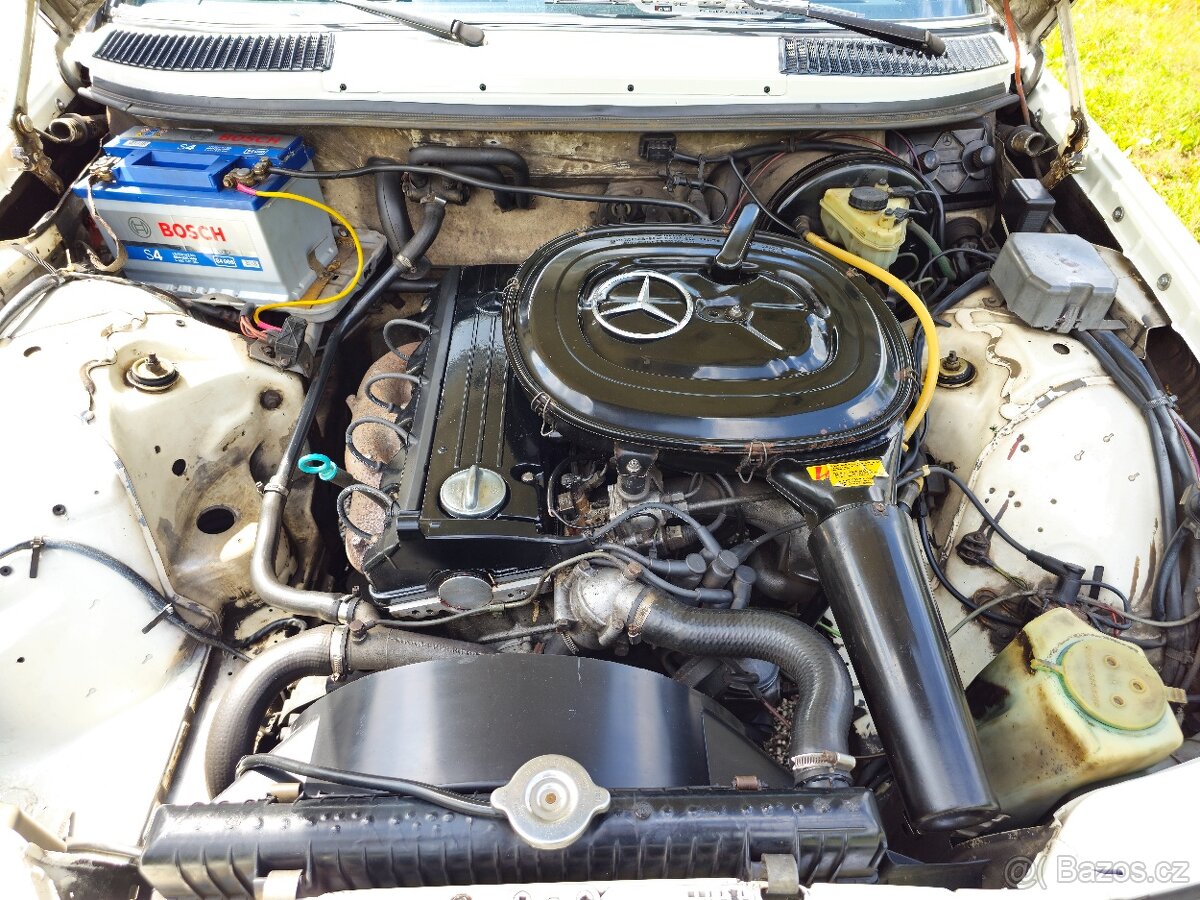 Mercedes Benz W123, 230E, piano - 19