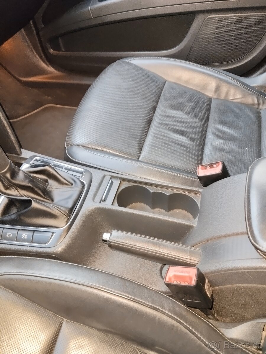 Superb 1.6 2012r.v. - 19