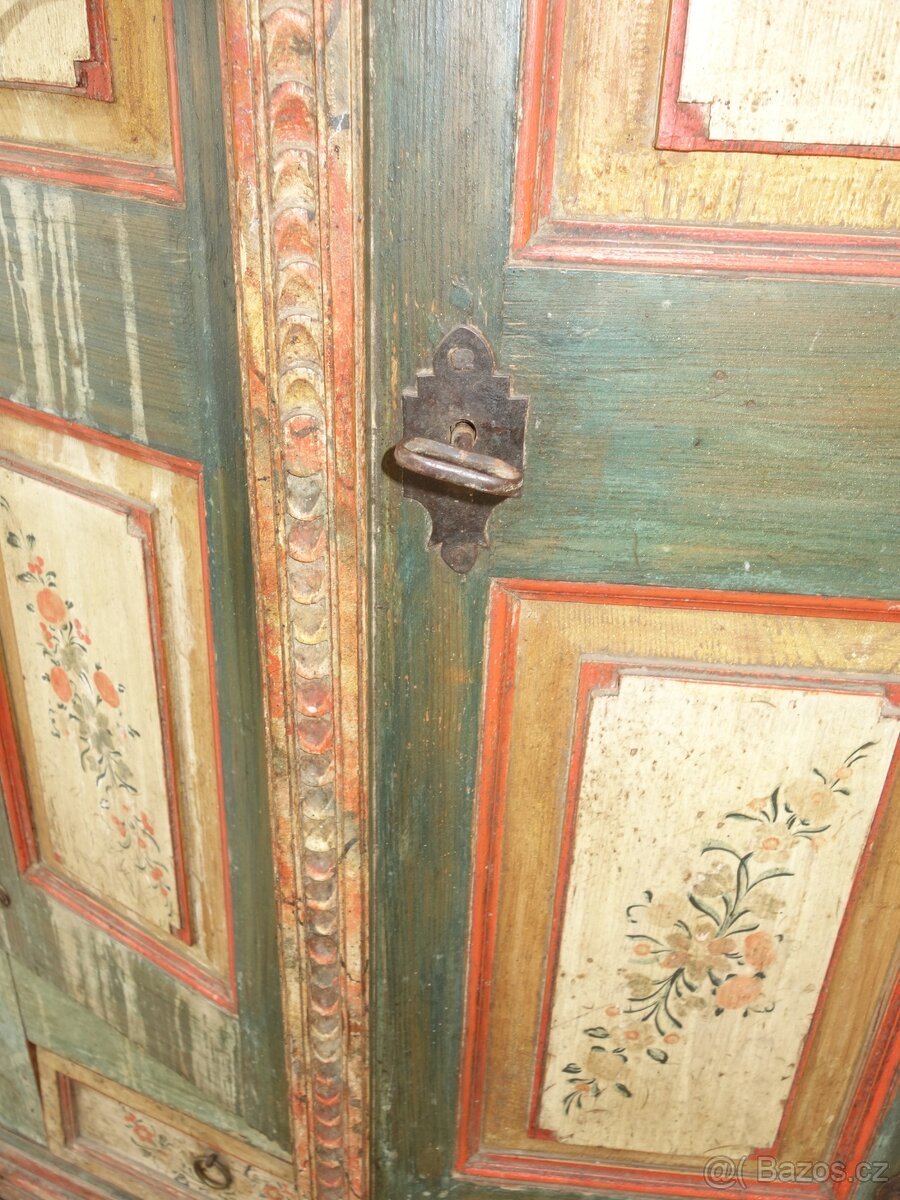 Malovaná skříň, originál bez oprav - 19