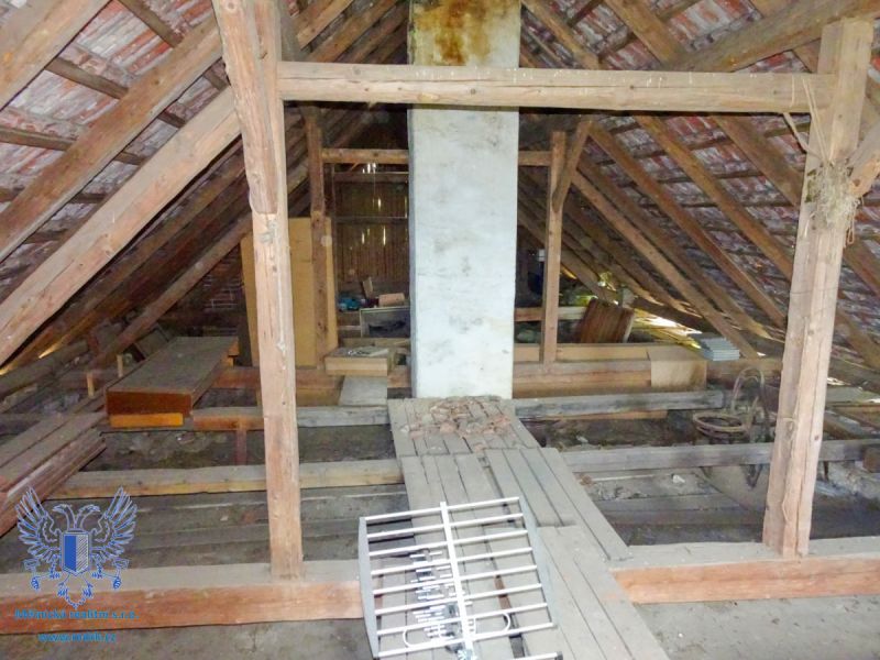 Prodej rodinného domu Vlčeves - 19