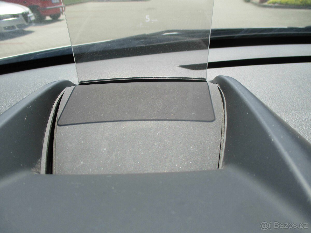 PEUGEOT 3008 Hybrid 4x4 Allure Pano Navi LED 2015 - 19