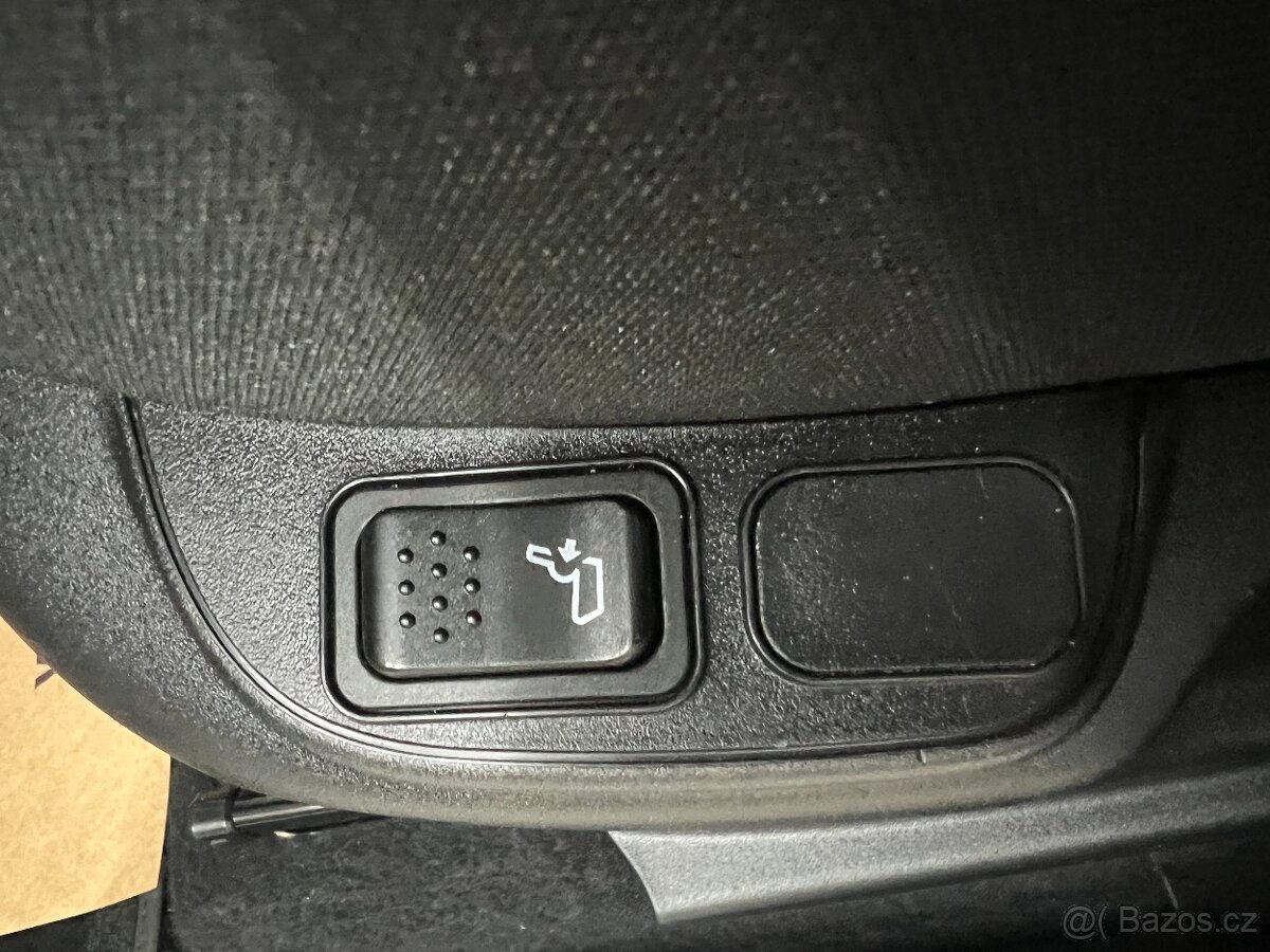 Fiat 500L Living 7 MÍST TZ VYHŘ.SEDAČKY DIGIKLIMA TEMPOMAT - 19