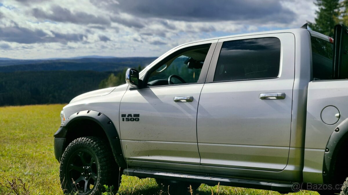 Dodge RAM 1500 | LARAMIE | 5.7 | LPG | 4x4 - 19