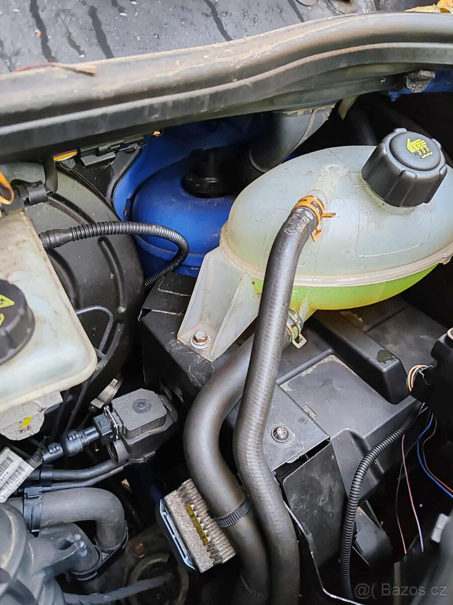 Prodám Renault Trafic 2013, nový motor po GO včetně rozvodů - 19