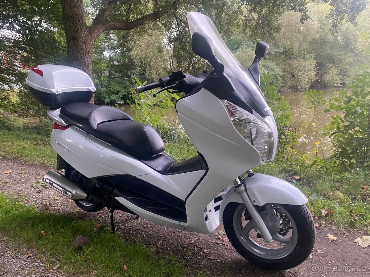 Honda S Wing 125 - 19