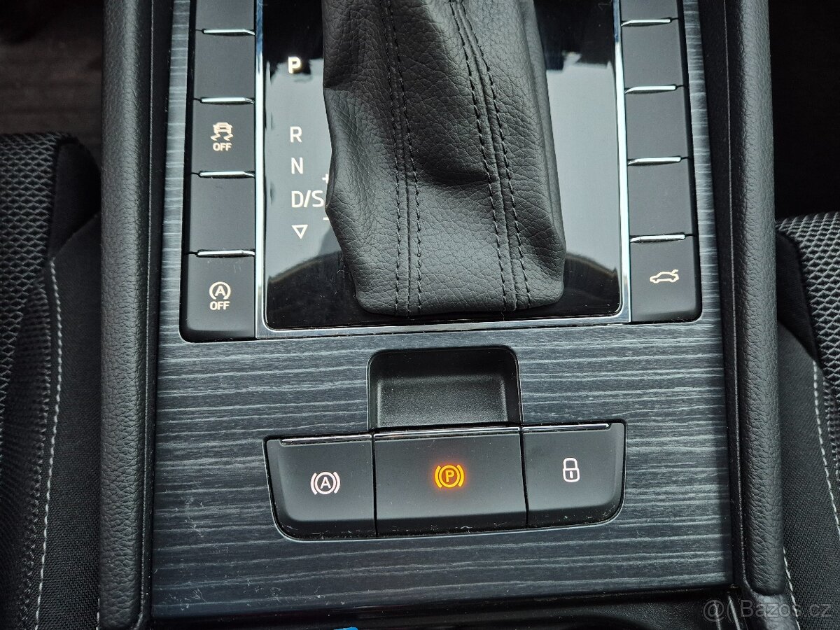 Škoda Superb 2.0 TDi 147kw DSG 2023 STYLE ZÁRUKA - 19