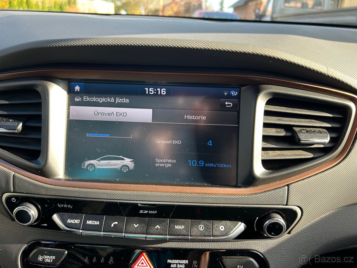 HYUNDAI IONIQ GARANTUJEME KM SOH 100 % - 19