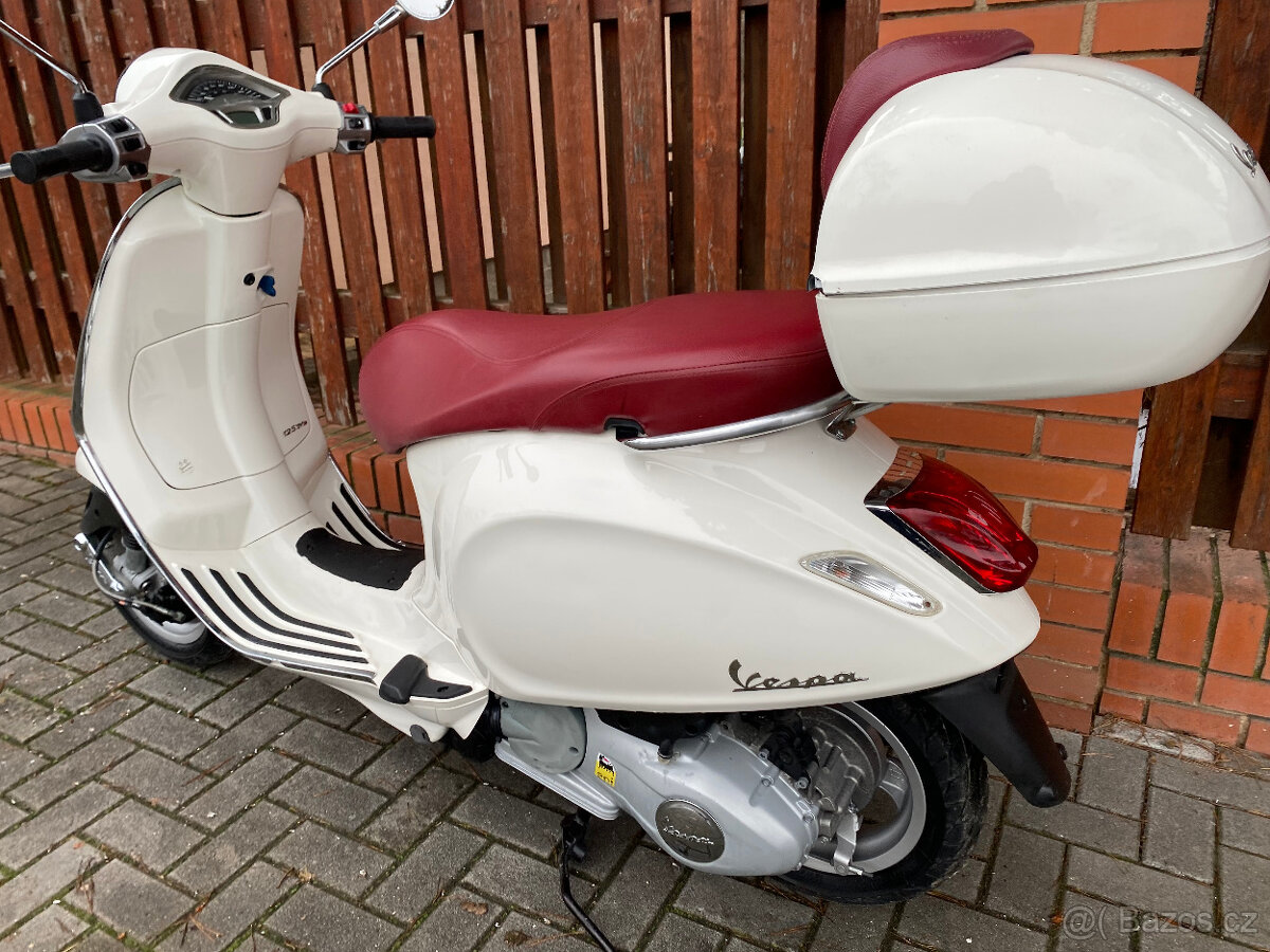 Vespa Primavera 125 3V - 19