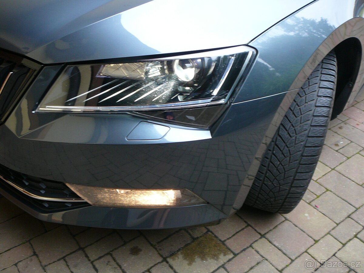 ŠKODA SUPERB 3 COMBI 2.0 TDI 140KW DSG+F1 NAV ACC FRONT LINE - 19