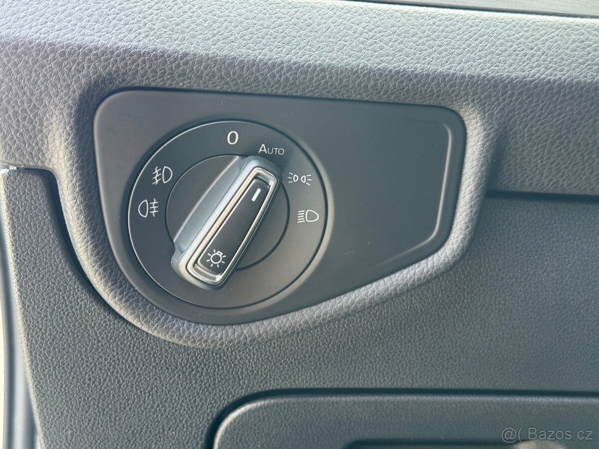 Volkswagen Touran 2.0tdi,rok výroby 2021, SVK Pôvod - 19