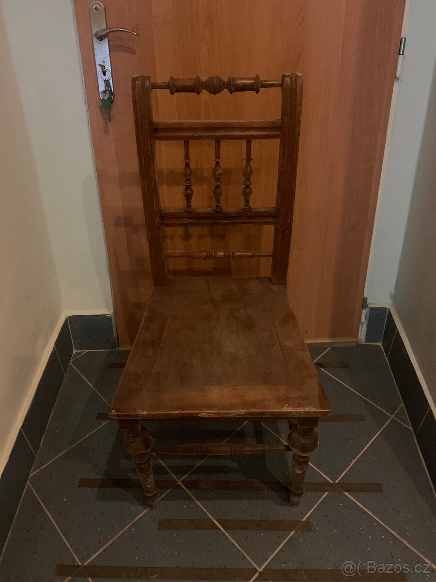 Prodám starožitný stůl a židle k renovaci - 19