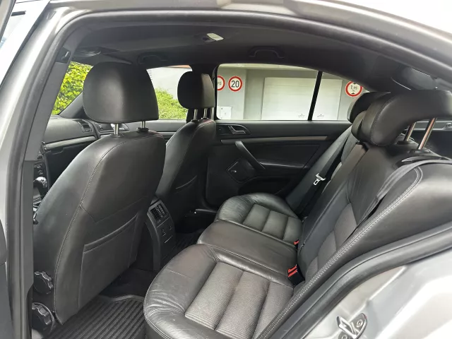 Škoda Octavia II 1.6 16V Facelift Kůže ALU kola Tažné - 19