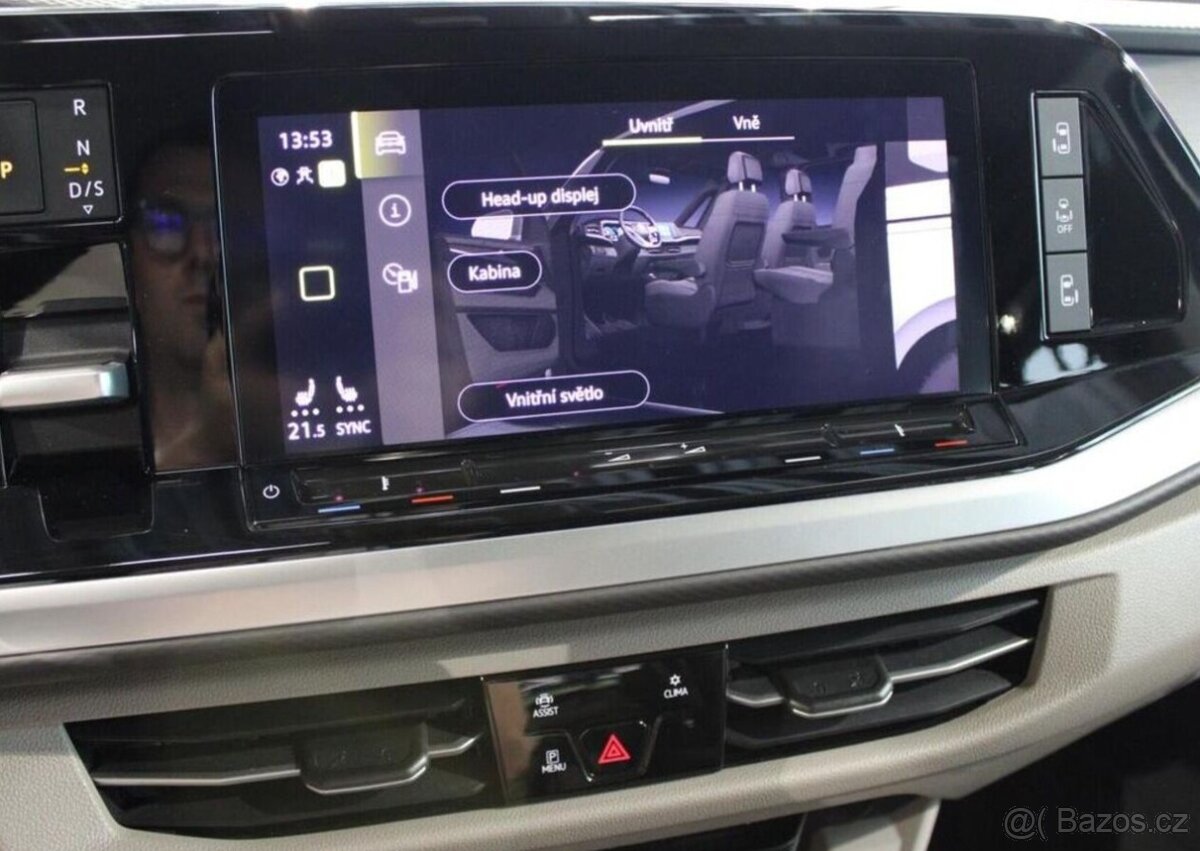 Volkswagen Multivan Style Long DSG ACC / IQ.l / 3z nafta - 19