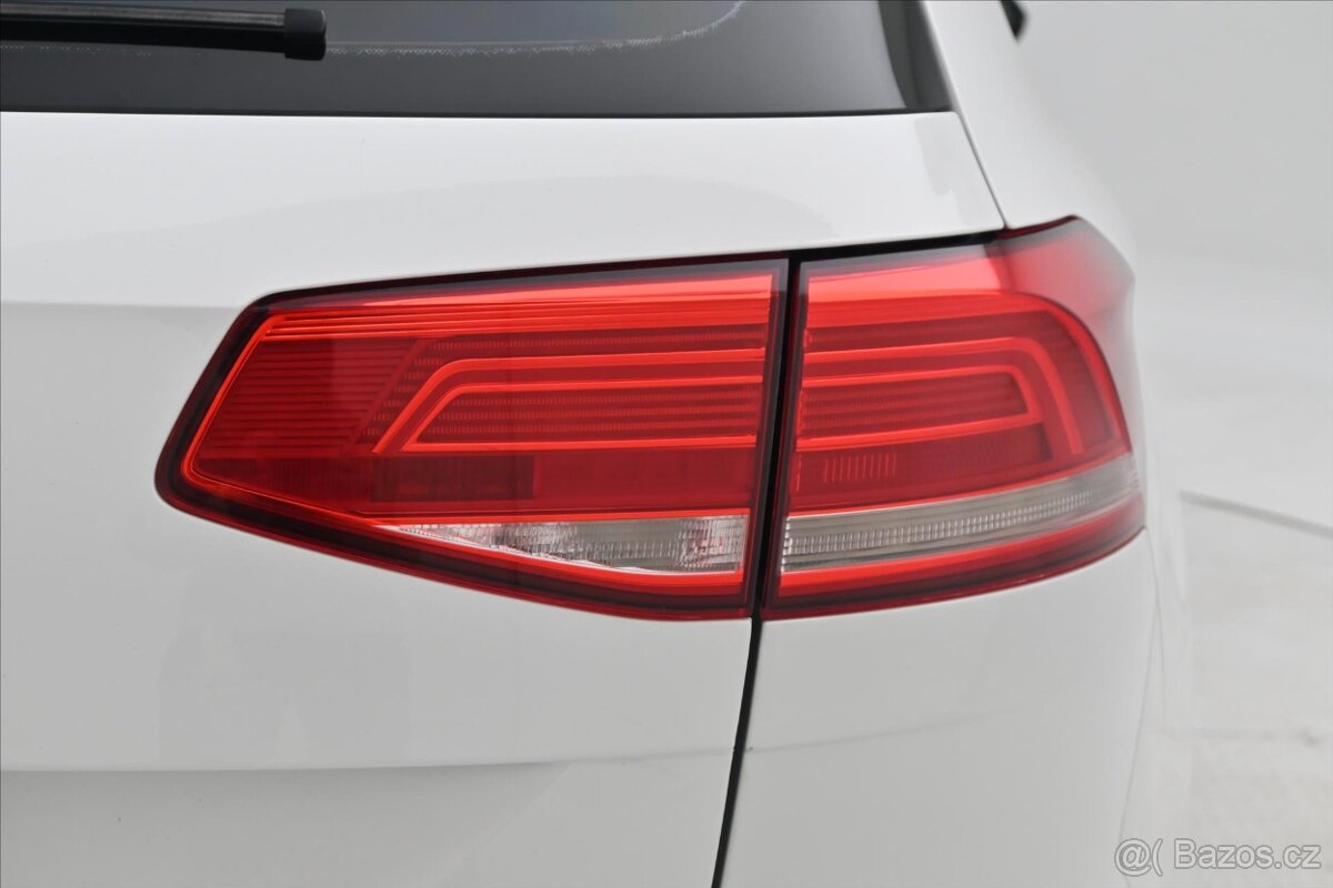 Volkswagen Passat 1,6 TDI 88 kW - 19