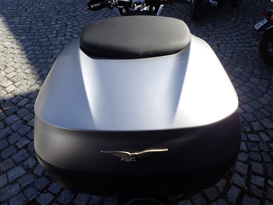 MOTO GUZZI V 100 Mandello S - 19