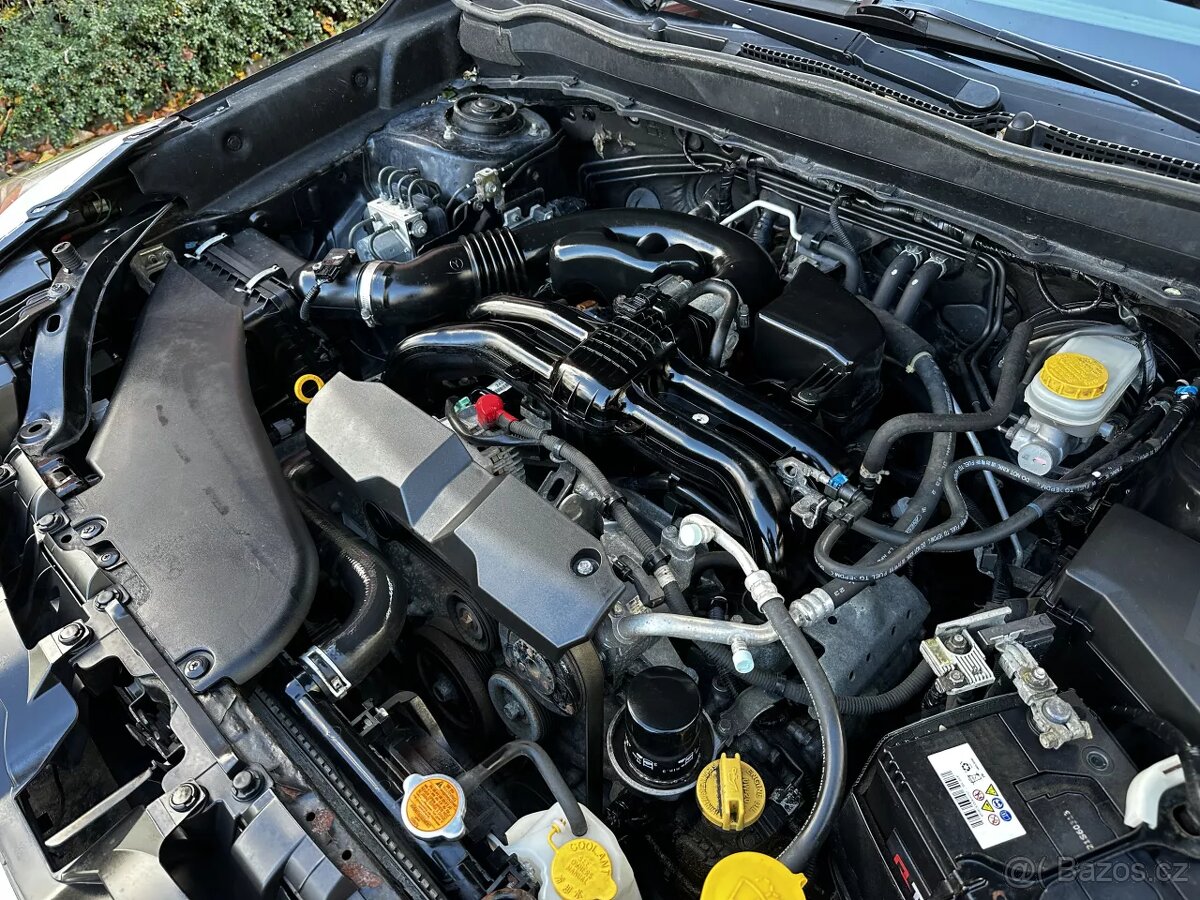 Subaru Forester SJ 2.5i XT AWD SUV Kůže Kamera El. kufr 2015 - 19