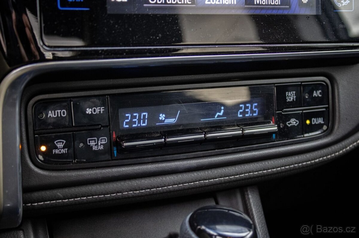 Toyota Corolla sedan 1.6 Ececutive - 19